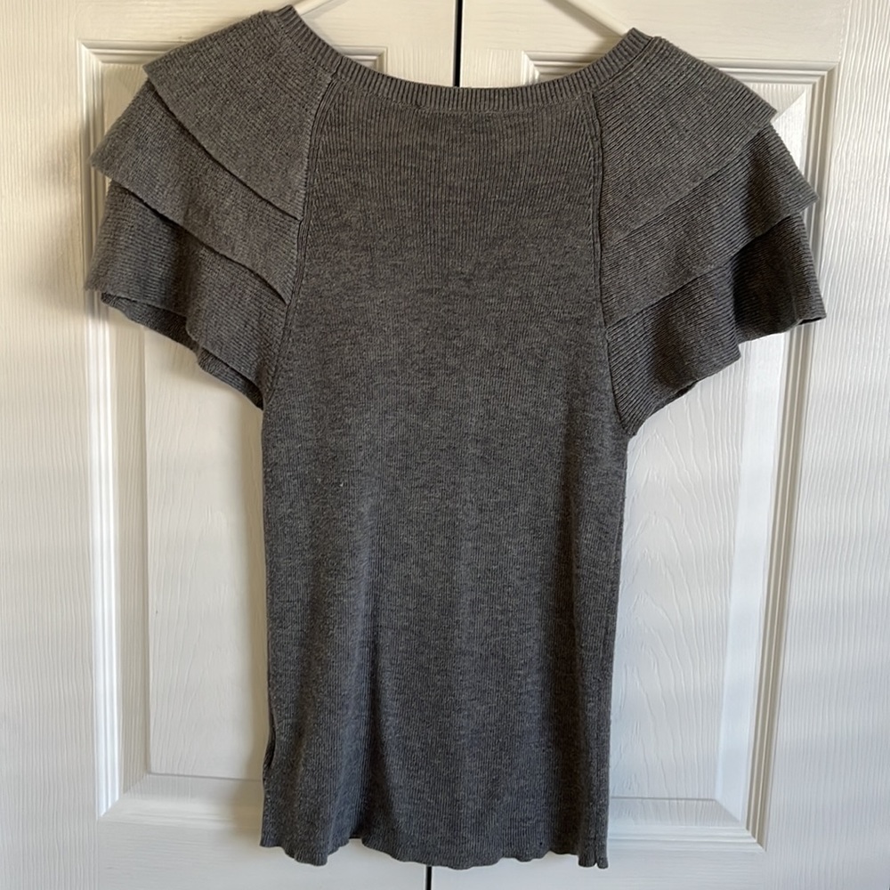 Express Sweater - Picture 2 of 3